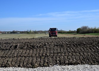 Polaganjem kamena temeljca počela gradnja kampa HNS-a u Velikoj Gorici: „Ovdje ćemo stvarati nove Vatrene”