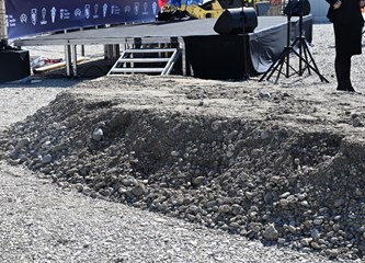 Polaganjem kamena temeljca počela gradnja kampa HNS-a u Velikoj Gorici: „Ovdje ćemo stvarati nove Vatrene”