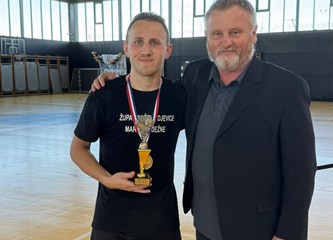 Momčad župe iz Dubranca pobjednici Katoličke malonogometne lige Sisačke biskupije