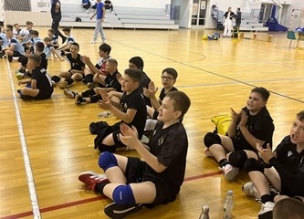 Spremni za veliko finale i povijesni uspjeh goričke odbojke: Najmlađi kadeti OK Gorica bore se u Zadru za naslov prvaka Hrvatske!