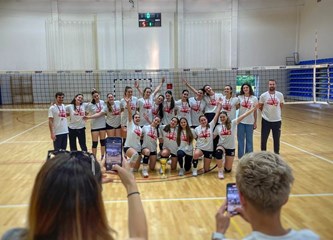 Trener Bišćan i 'savršene' Hokice ne misle se na ovome zaustaviti: Treba nastaviti raditi, treba uvijek ostati ambiciozan i tražiti još veći sportski rezultat!