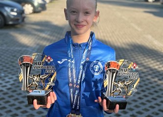 Centar u Vukovaru: Dva zlata za Laru Dugonjić u Vukovaru, u dvije kategorije briljirala i Kim Kumic