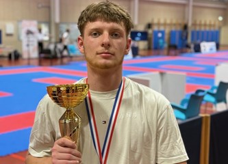 Nikola Huzjak juniorski karate prvak Hrvatske: Katja Braica, Vito Hulina i Lucija Kirinić viceprvaci!