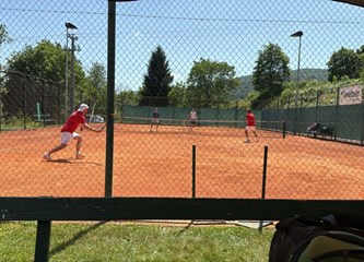 Šimun Jelić vratio se iz Ogulina s pobjedničkim peharom, seniori ipak poraženi od Frankopana u petom kolu 3. lige HTS-a