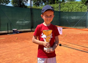 Šimun Jelić vratio se iz Ogulina s pobjedničkim peharom, seniori ipak poraženi od Frankopana u petom kolu 3. lige HTS-a