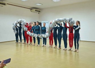 Barbarice za kraj sezone priredile plesnu reviju, podijeljene diplome: Ema Borojević najaktivnija mažoretkinja