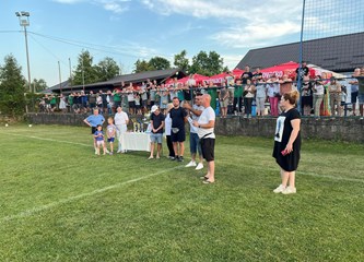 Zlato u Sloveniji, srebro i bronca u Novom Čiču za pionire Jelačića: Dinamovci odali počast Franji Milanščaku