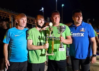 Lazinci osvojili Kup MNL Turopolja i Posavine za prvi trofej u povijesti: Nagrada za sav naš trud, rad i zajedništvo