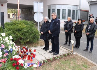 Članovi UDVDR Velika Gorica odali počast Vukovaru