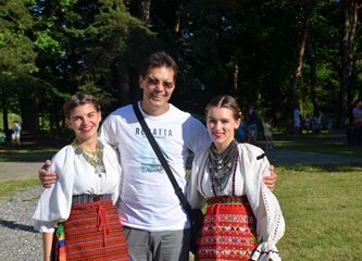 FOTO: Petrovo u Šiljakovini proslavljeno uz 23. Folklorne susrete, misu, mali nogomet...