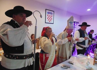 Proslavljeno Martinje u Šćitarjevu: Kuma mošteku prva pratilja najuzornije seoske žene