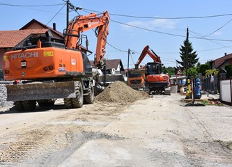 FOTO Aglomeracija: Postavljaju se cijevi u svim cjelinama