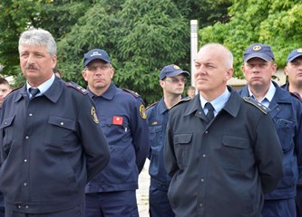 Ministar Božinović na postrojavanju snaga Civilne zaštite: "Ovo proljeće pokazalo je svu svrhovitost i nužnost sustava"