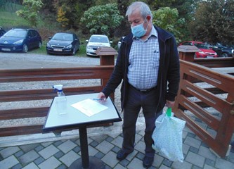 FOTO Vinari u Kostanjevcu učili o jesenskoj organskoj gnojidbi vinograda i kušali mošt