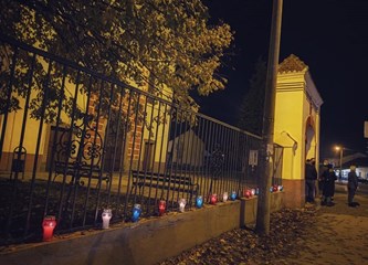 Svijeće za Vukovar upaljene i u Buševcu, Vukovini, Novom Čiču...