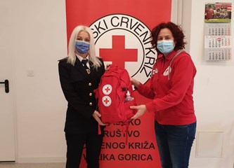 FOTO Crveni križ dobrovoljna vatrogasna društva nagradio ruksakom prve pomoći!