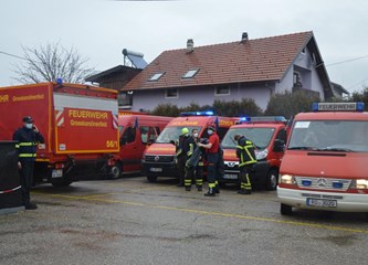 Humanitarni konvoj iz Njemačke zastao u Kurilovcu: Velika pomoć stiže u Petrinju i okolicu, organizirao je Velikogoričanin