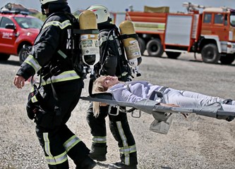 FOTO U Zračnoj luci održana kompleksna vježba vatrogasaca i spasilačkih službi: 'Pripremljeni smo za najteže scenarije'