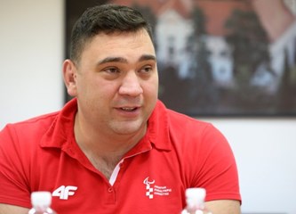 Zagrebačka županija nagradila srebrnog paraolimpijca Velimira Šandora