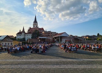 FOTO U Mariju Bistricu hodočastilo više od 2300 Velikogoričana: 'Kao što je zagovor sačuvao vaš grad, čuvajte i vi jedni druge!'