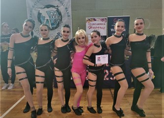 Nove medalje za plesni klub Vega: Odlični rezultati juniora