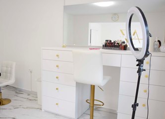 Šminkanje, threading obrva ili ugradnju trepavica sada možete zatražiti u novootvorenom salonu "AZ Beauty"