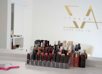 Šminkanje, threading obrva ili ugradnju trepavica sada možete zatražiti u novootvorenom salonu "AZ Beauty"