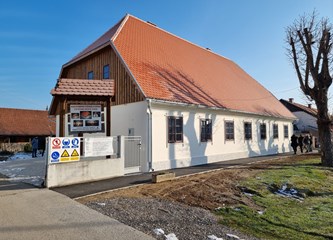 Edukativni centar u Čiču opremljen novom opremom u sklopu projekta „Mladi u zajednici“