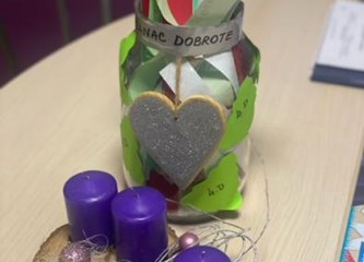 Predivna priča: Školarci iz Kumičića pomagali susjedima, uveseljavali starije, pisali lijepe poruke...Nastao velik lanac dobrote