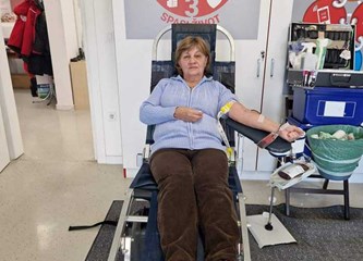 Velikoj obitelji dobrovoljnih darivatelja krvi pridružilo se 14 novih članova