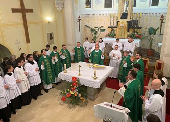 Traje devetnica uoči Stepinčeva: Župa Vukovina hodočastila u Krašić