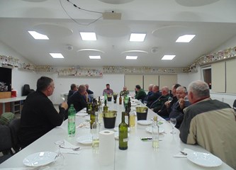 Vinari "Grozda" kušali mlado vino: "Usprkos izazovnoj i teškoj vinogradarskoj godini kvaliteta je dobra"