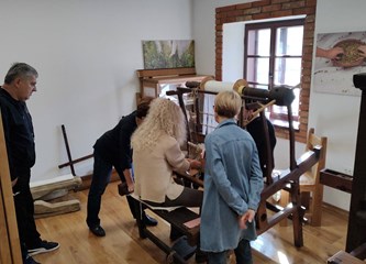 Simbol Turopolja pred fotoobjektivom: Nastalo već 500 fotografija poculica, najstarije datiraju iz 19 stoljeća! Sprema se izložba